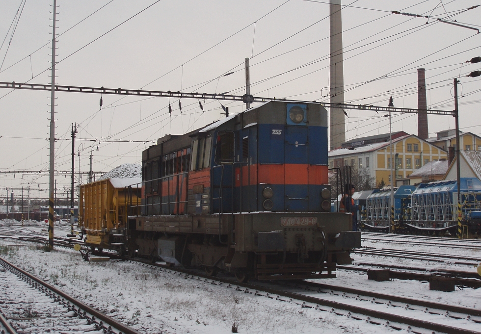 740 429-6