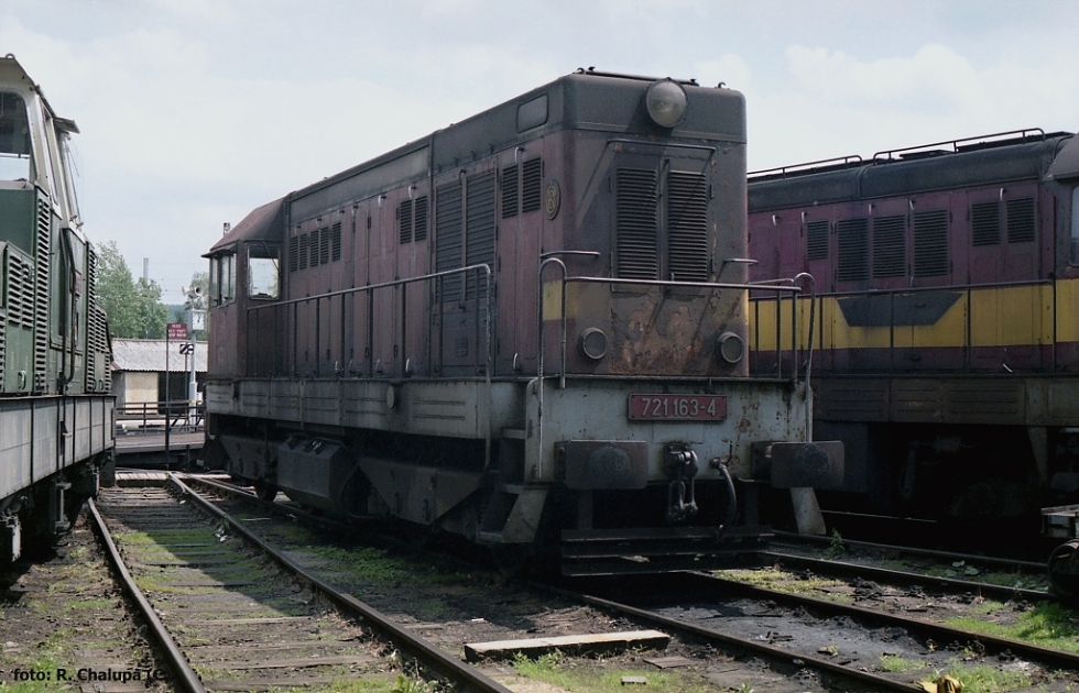 721 163-4