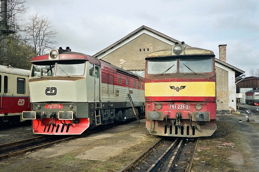 751 221-3