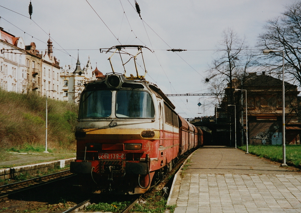240 139-6
