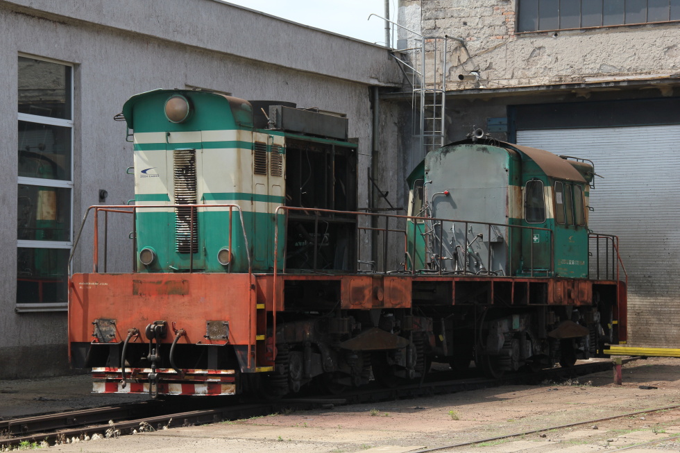 771 054-4