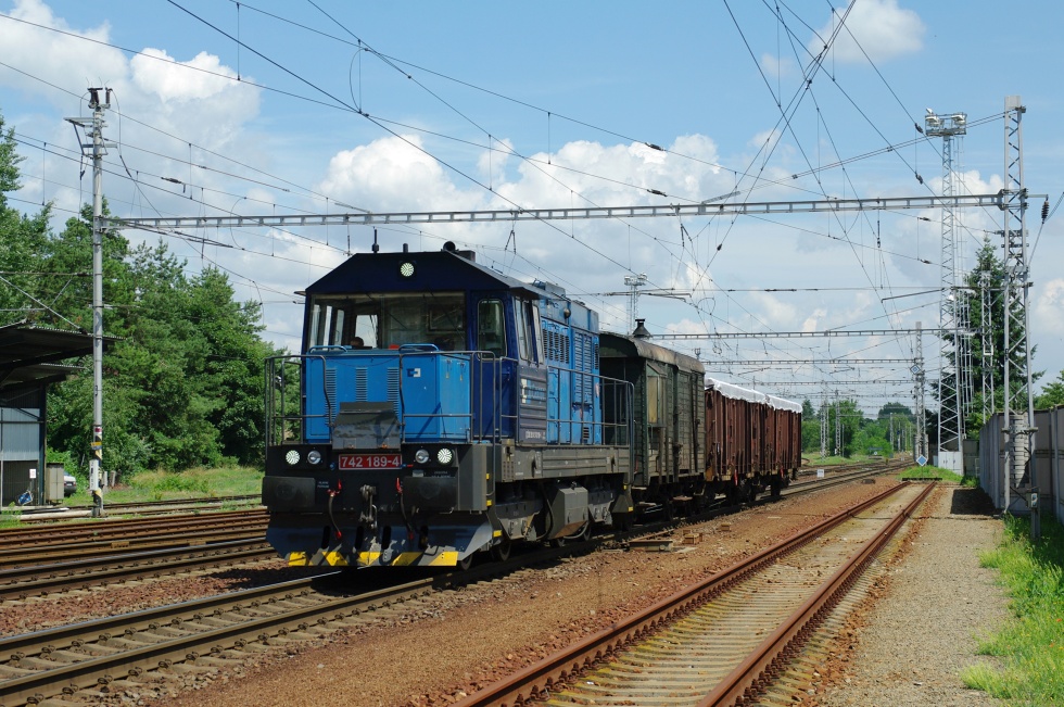742 189-4