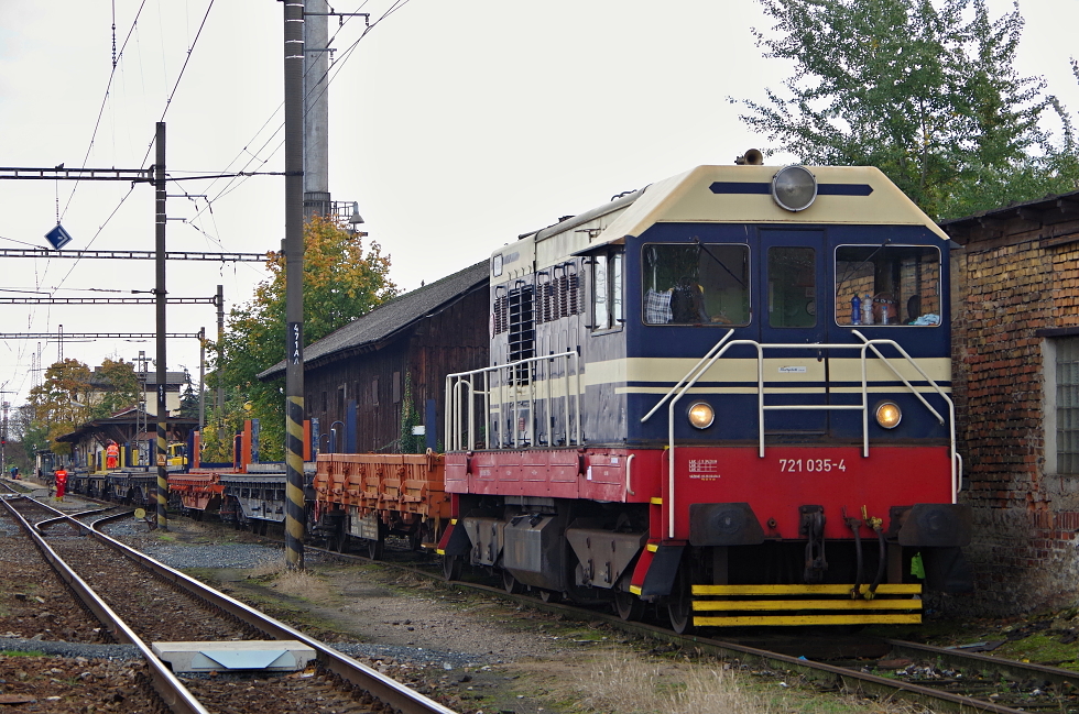 721 035-4