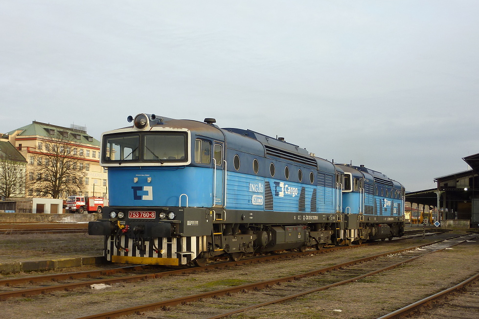 753 760-8