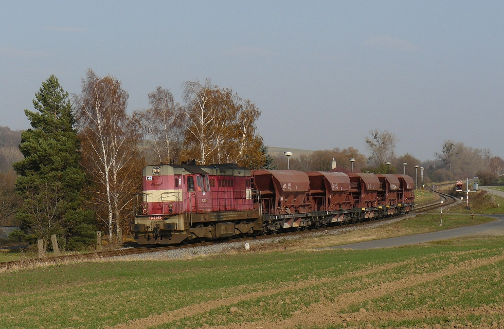742 062-3