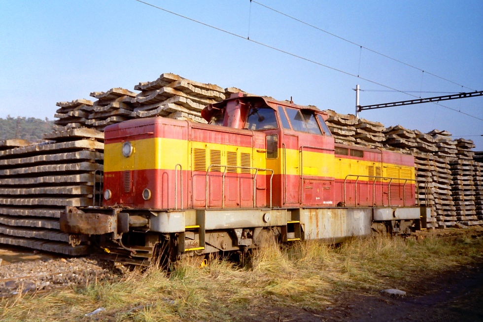 726 083-9