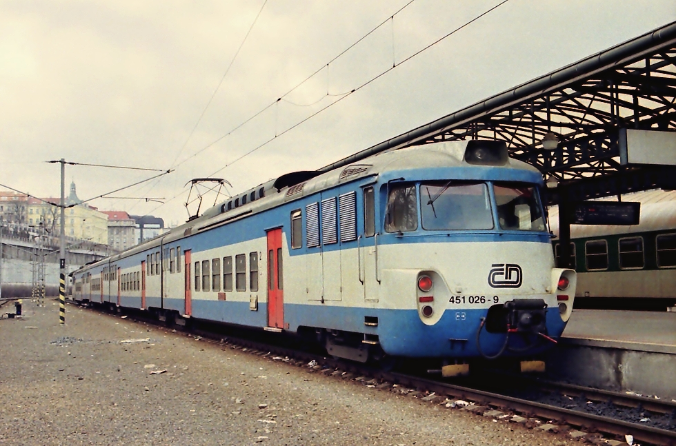 451 026-9