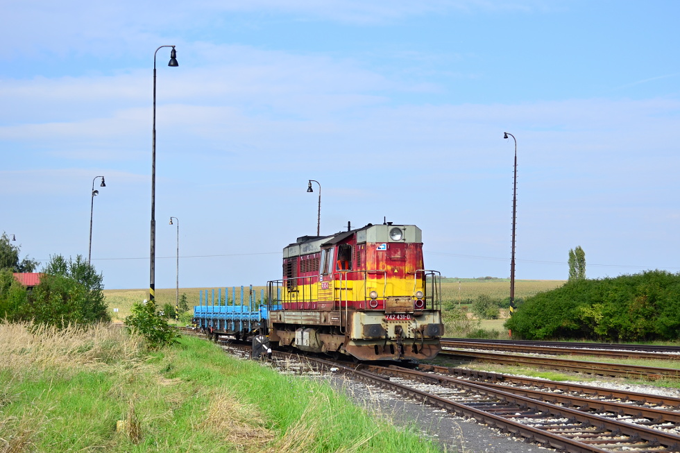 742 431-0
