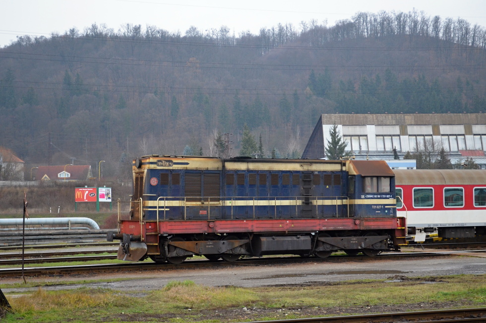 721 027-1
