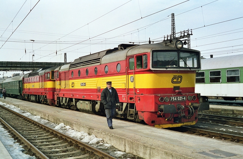 754 021-4