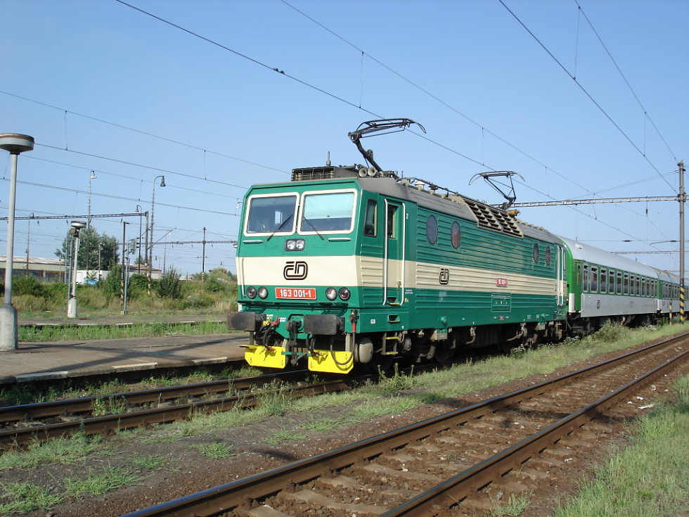 163 001-1