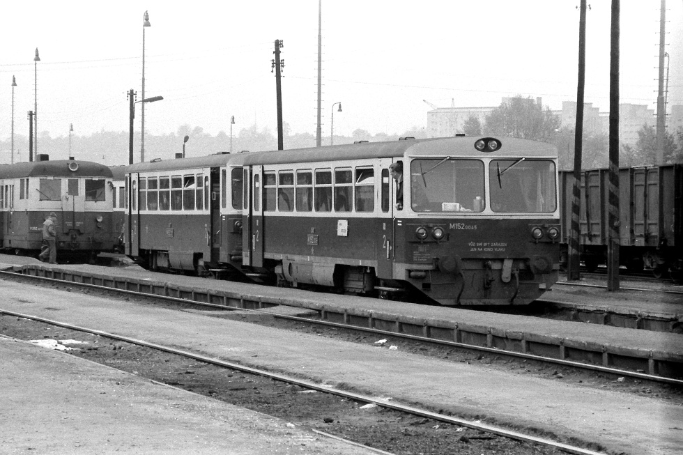 M152.0045