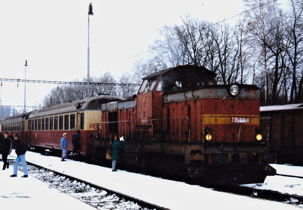 735 100-0