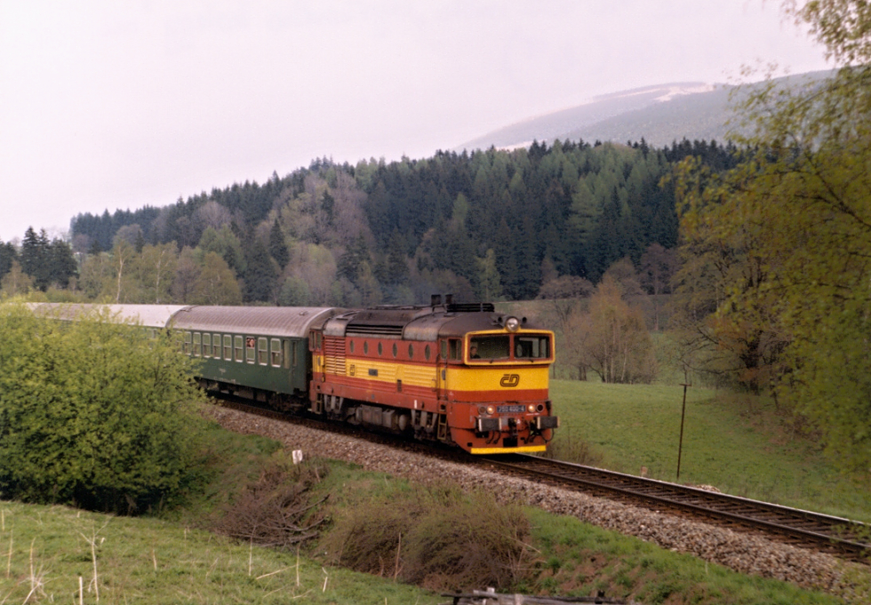 750 400-4