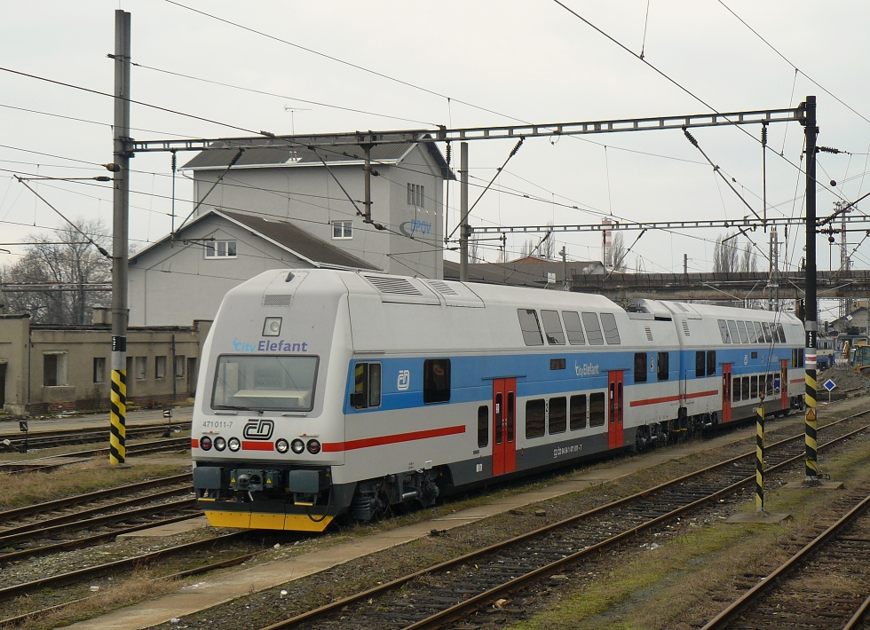 471 011-7