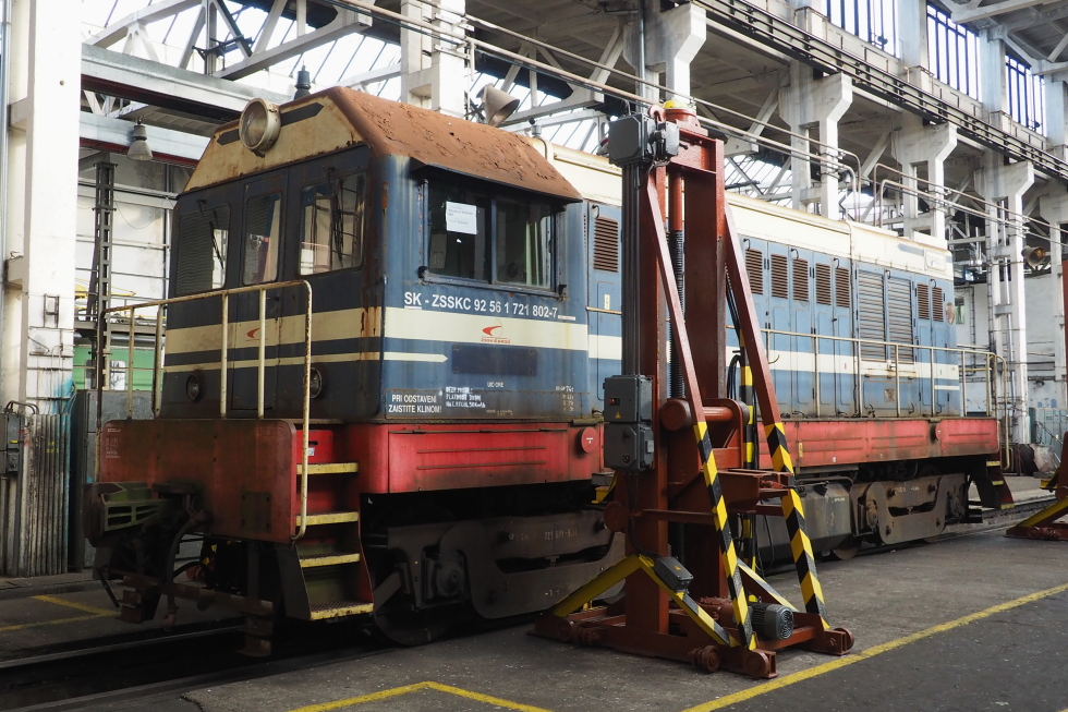 721 802-7