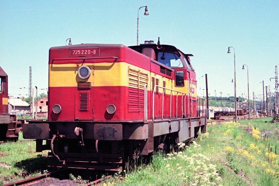 725 220-8