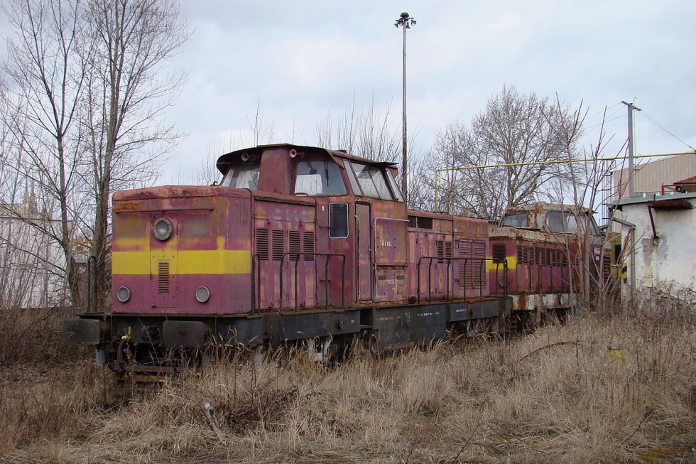 725 225-7