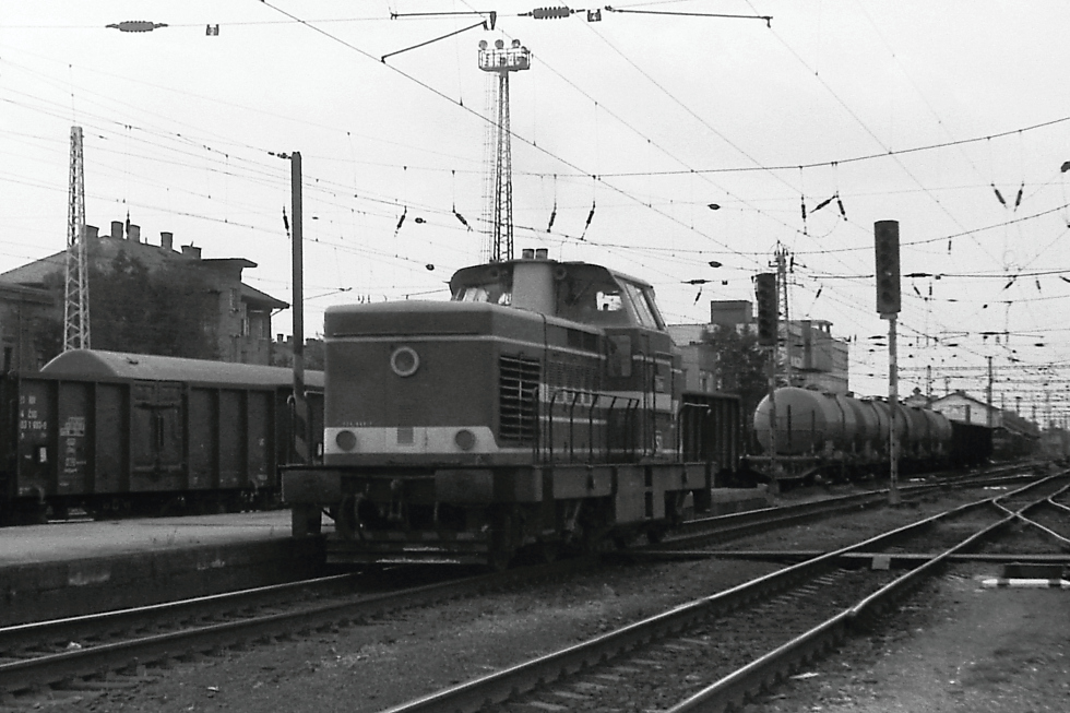 726 606-7