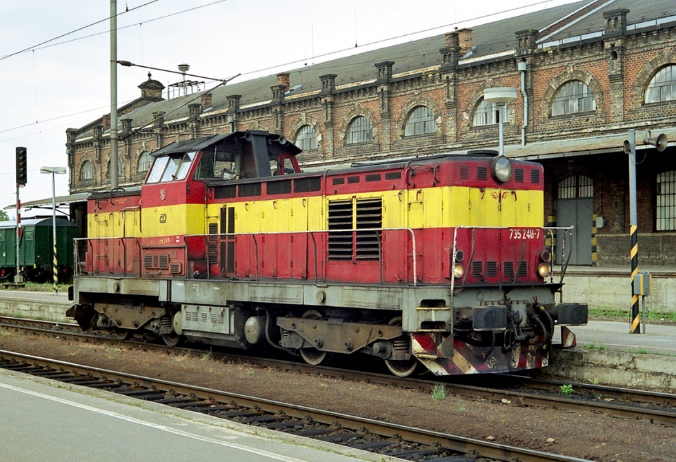 735 248-7