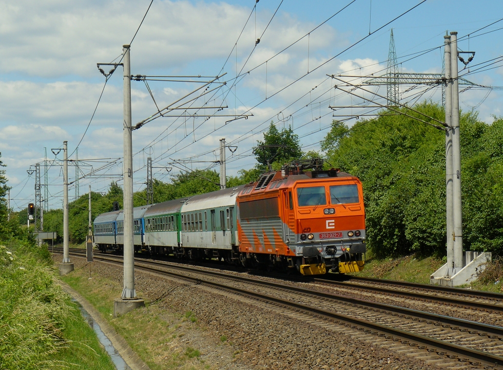 363 021-7