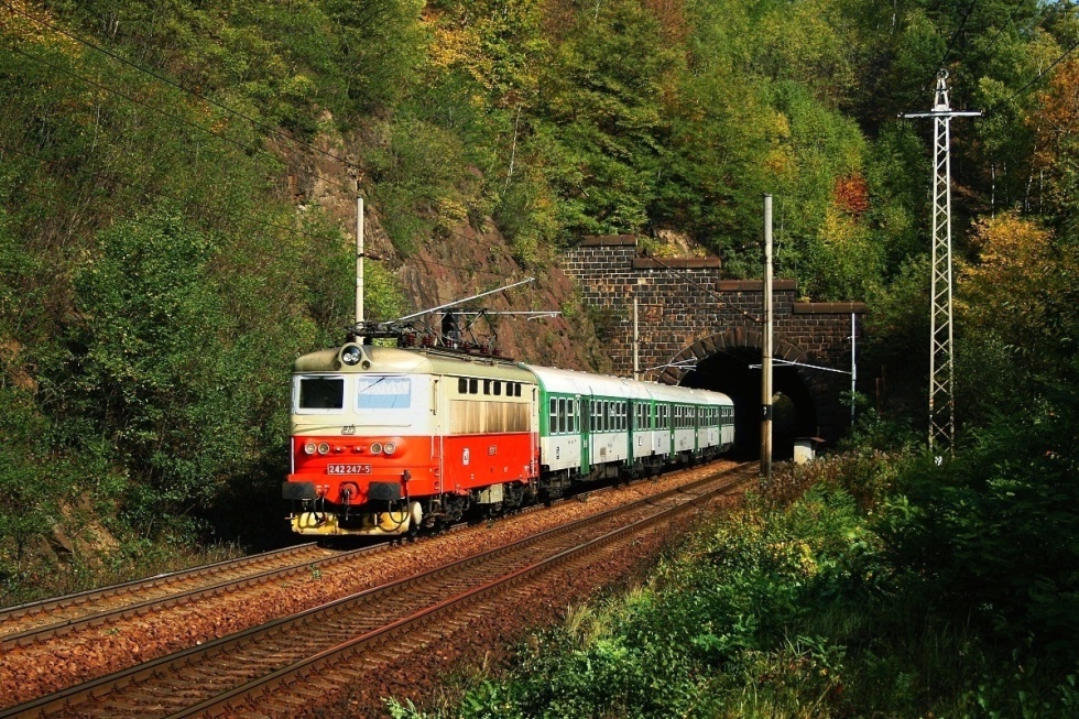 242 247-5