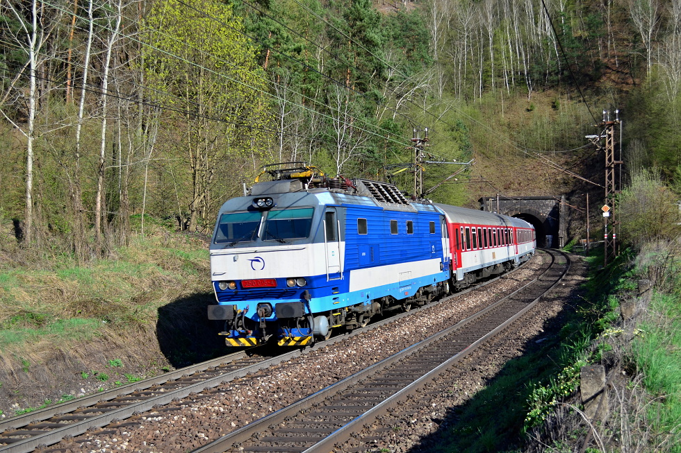 350 015-4