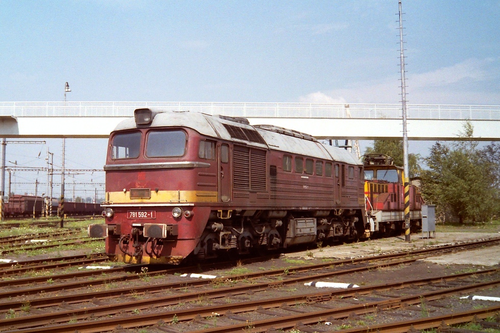 781 592-1