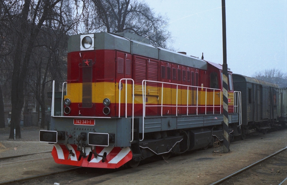 742 341-1