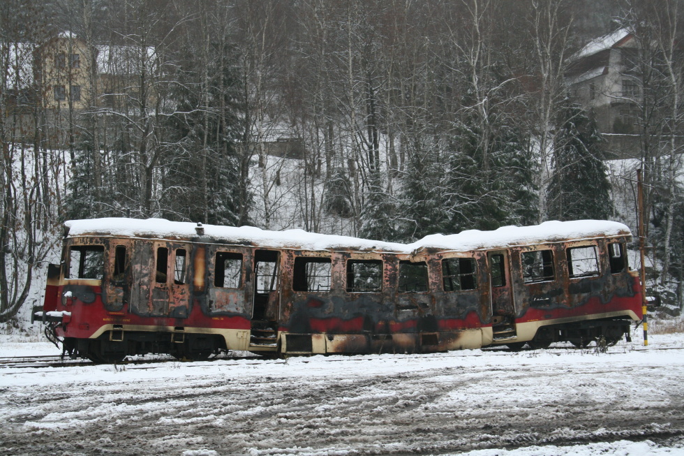 820 021-4
