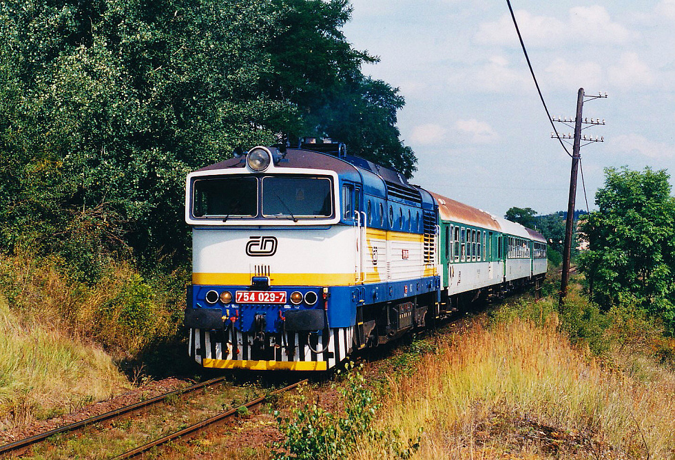 754 029-7