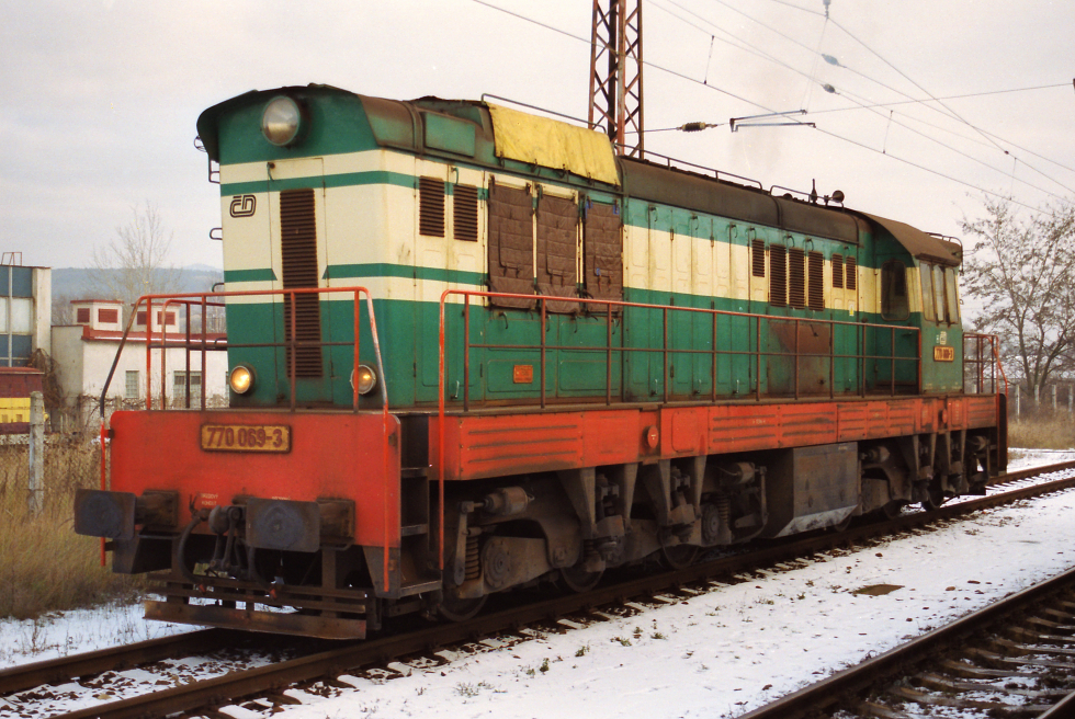 770 069-3