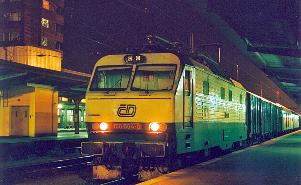 150 004-0