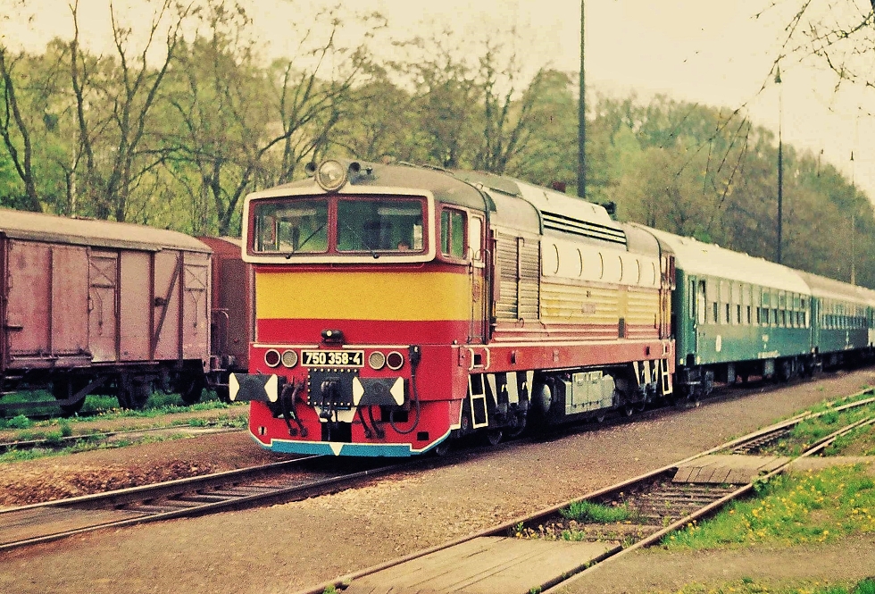 750 358-4