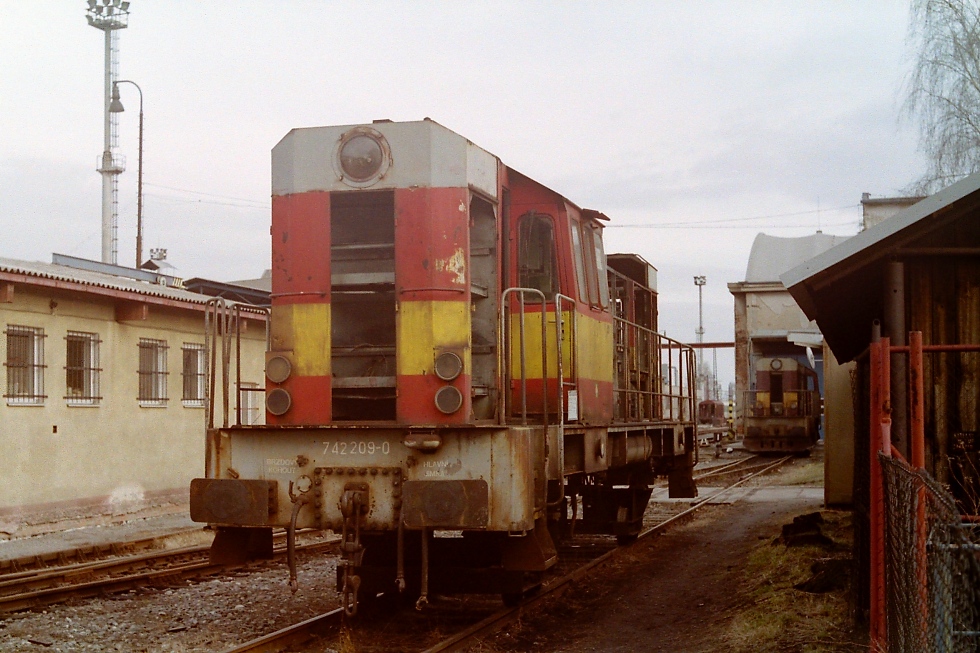 742 209-0