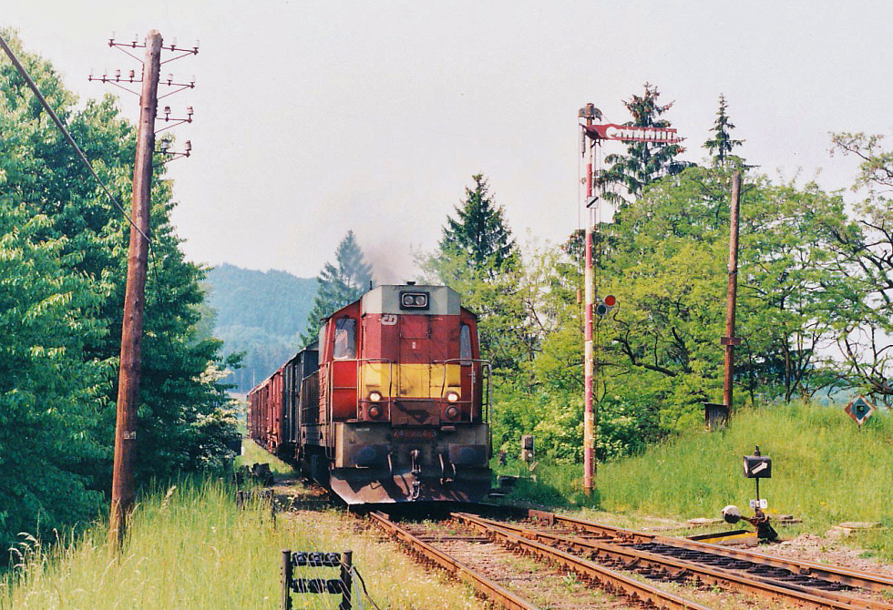 742 284-3