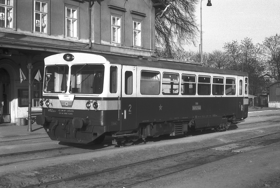 M152.0014
