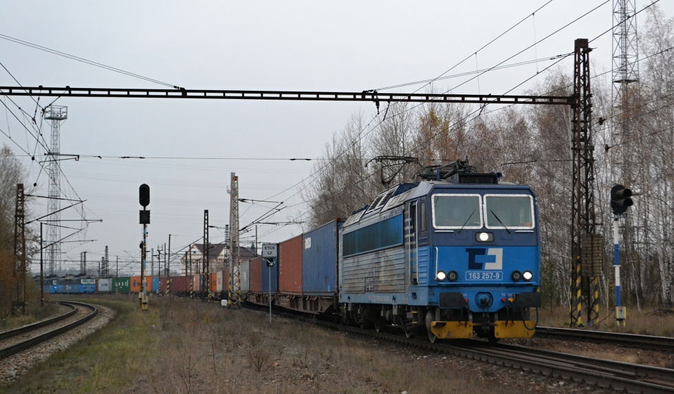 163 257-9