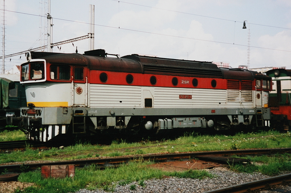 753 255-9