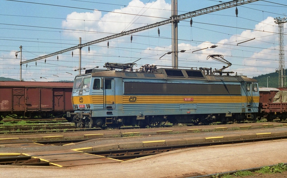 363 057-1