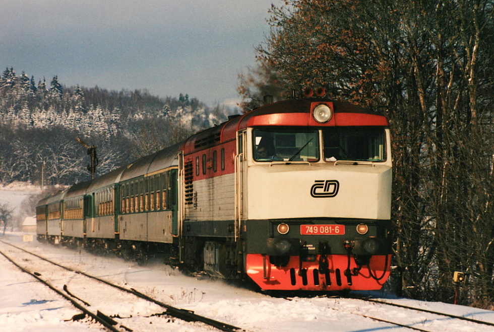 749 081-6