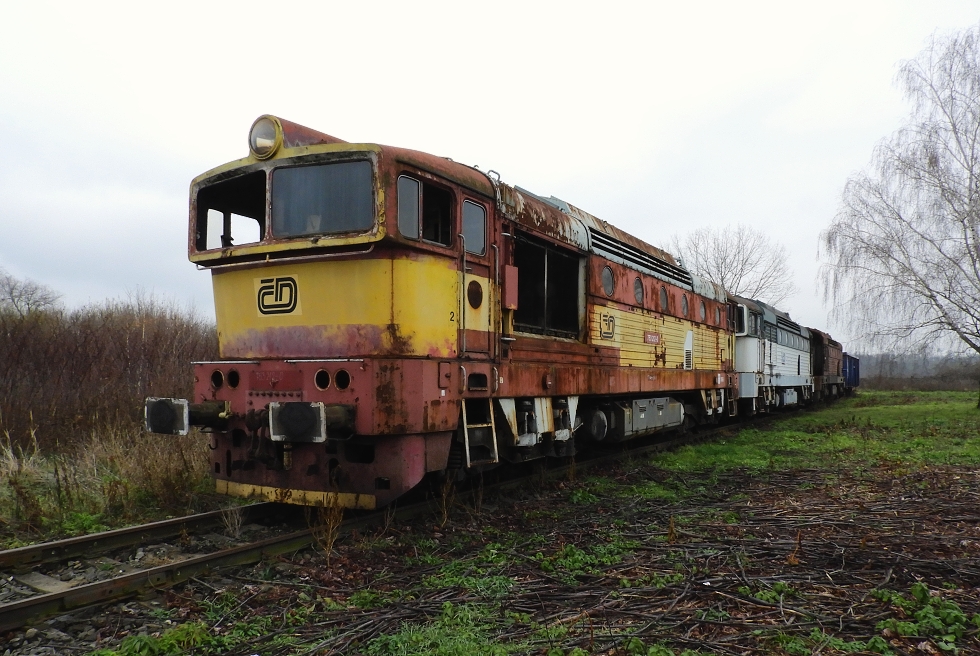 753 212-0