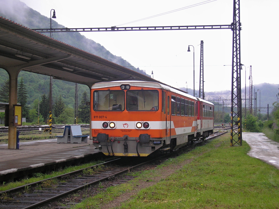 811 007-4