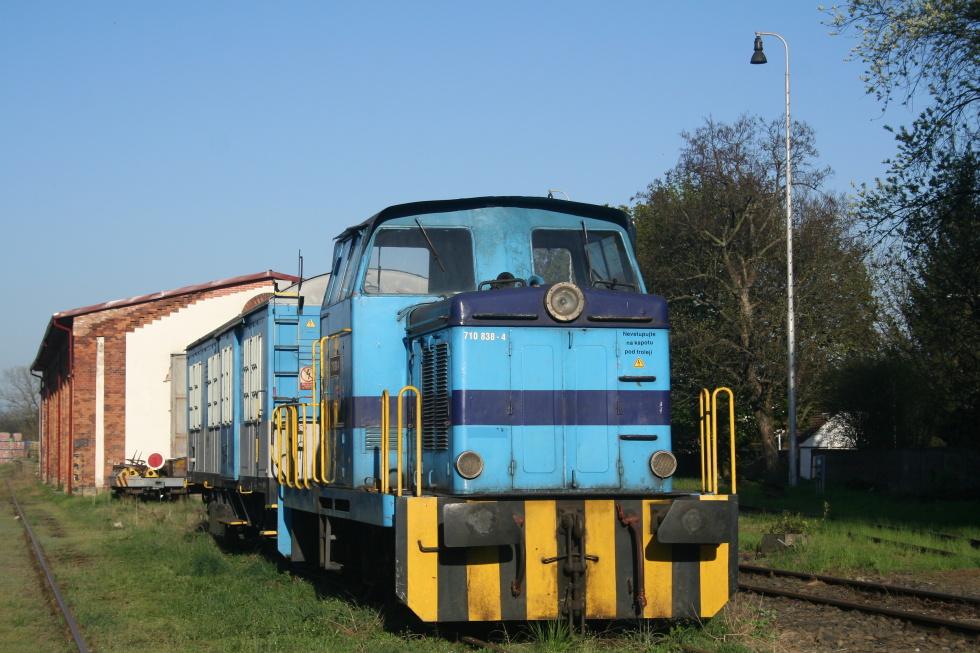 710 838-4