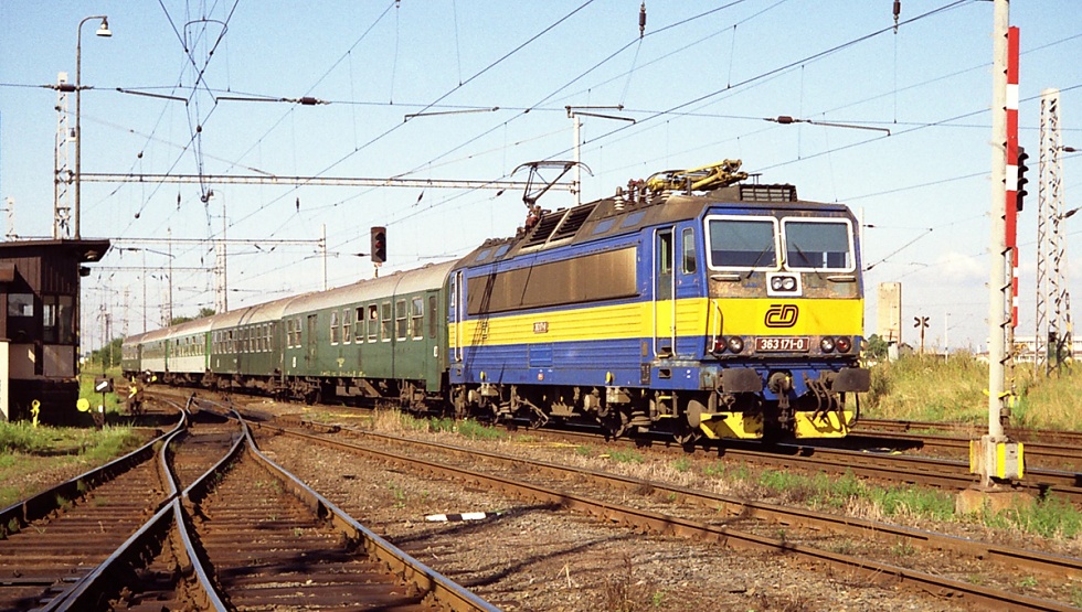 363 171-0