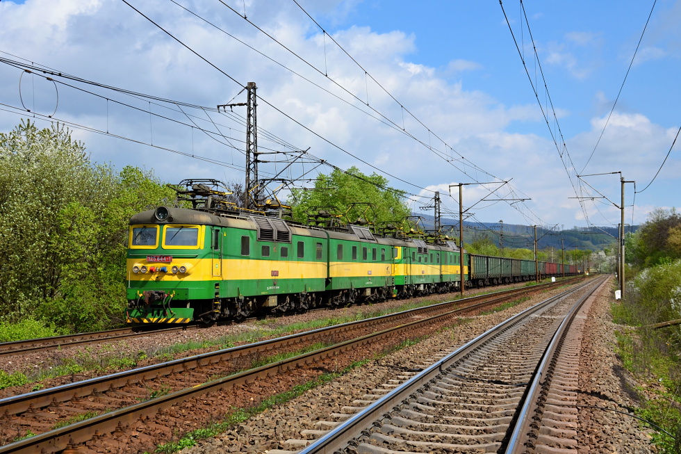125 844-1