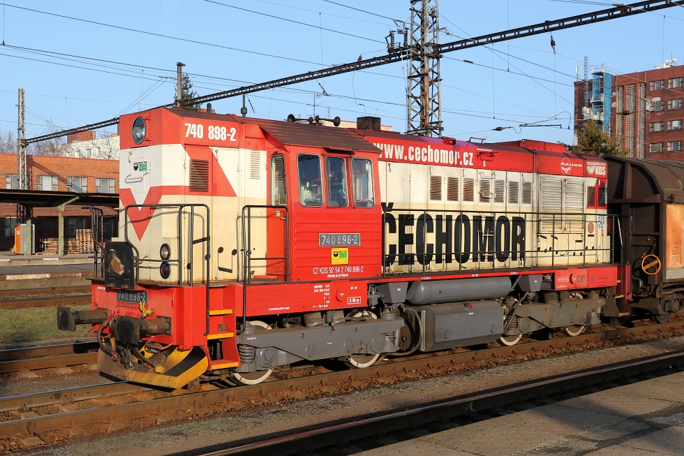 740 898-2