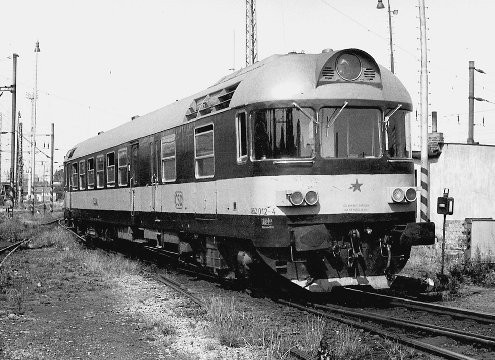 852 012-4