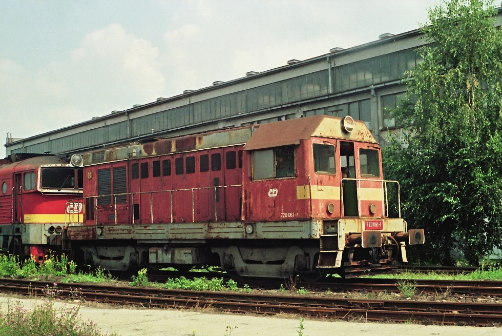 720 061-1