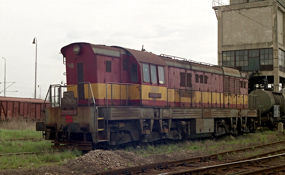 770 002-4